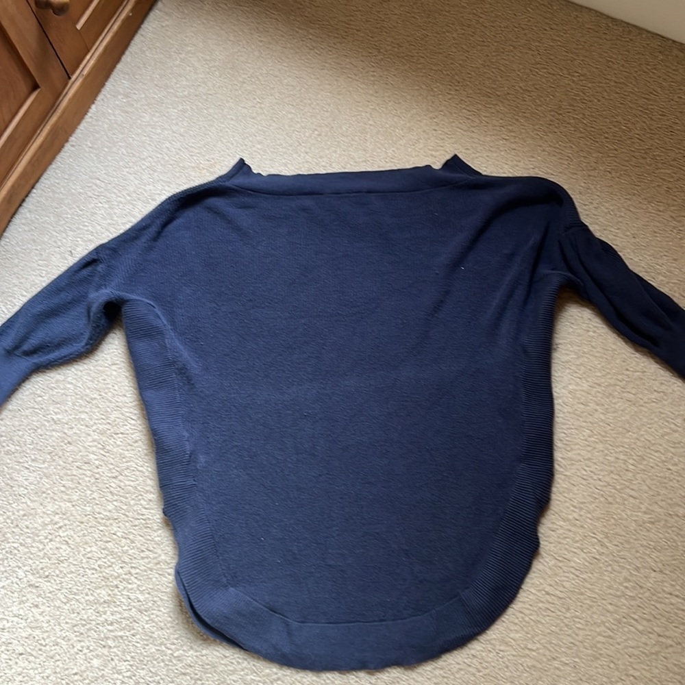Express Sweater - Picture 2 of 4